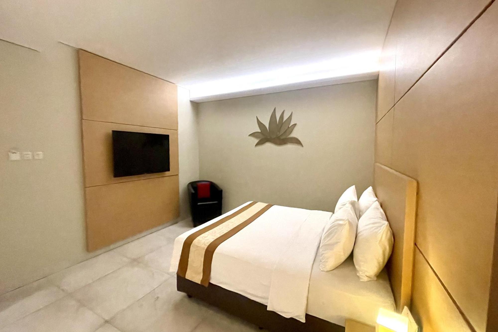 Lemo Hotel Serpong Tangerang Eksteriør billede
